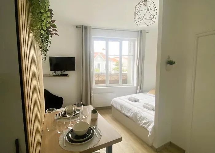 Sur Le Port De St Gilles Croix De Vie * Saint Gilles Croix de vie